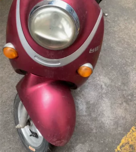 出一台台铃电动车，60v20a，大电瓶，充...