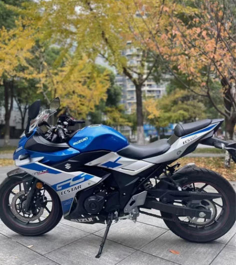 铃木摩托车 铃木gsx250r街车跑车摩托...