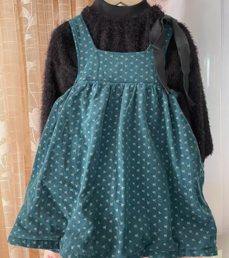 碎花背带裙100码 感兴趣的话点“我想要”...