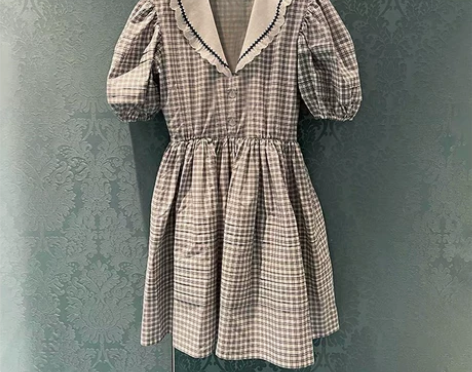 miu家格纹连衣裙V领绣花蓬蓬裙泡泡袖收腰...