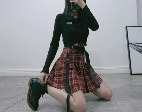 在家  樱田川岛  红色格子半身裙女bm格...