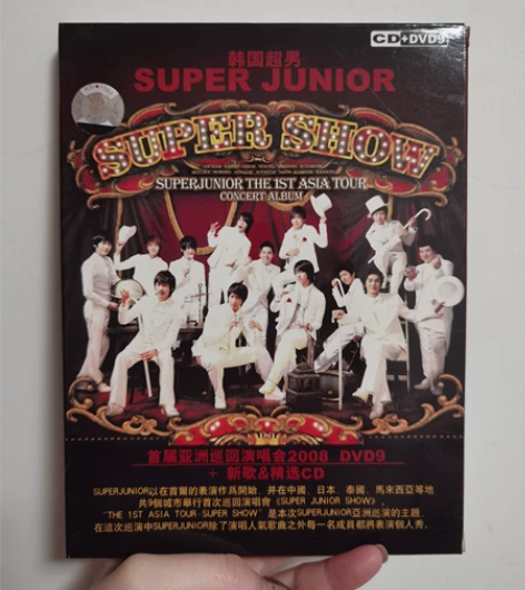 出SUPER JUNIOR首届亚洲巡回演唱...