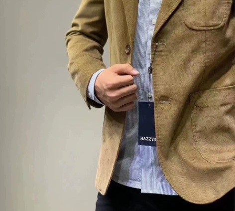 哈吉斯男士条绒西服绝对好货，数量很少，能穿...