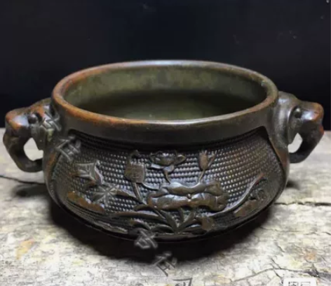 搬家急售亏钱处理农村收来的花开富贵荷花香炉...