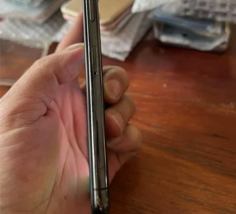 x 64G 无面容,国产屏,单机900 感...