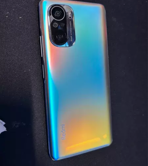 自用红米k40pro 骁龙888 三星E4...