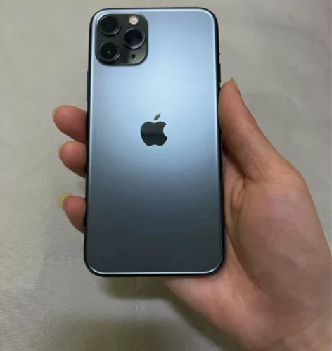 11pro 256有锁卡贴 外观完美无磕碰...