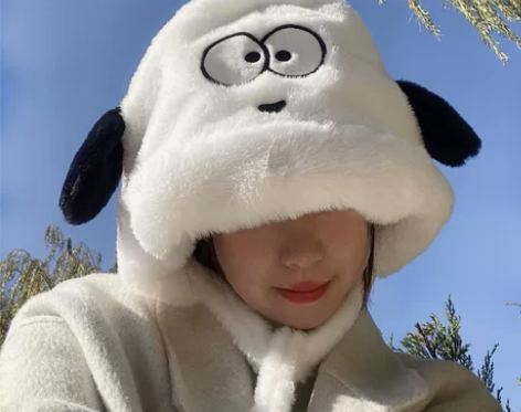 可爱白色小狗毛绒帽子女冬季雷锋帽保暖骑车护...