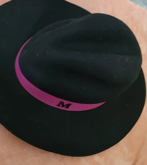 #少见的限量款  M家的礼帽 超级漂亮 一...