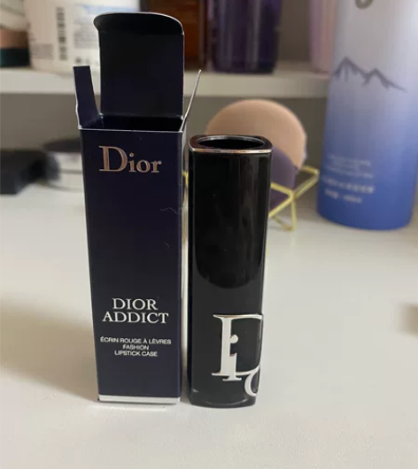 迪奥口红的外壳 所见即所得 感兴趣的话点“...