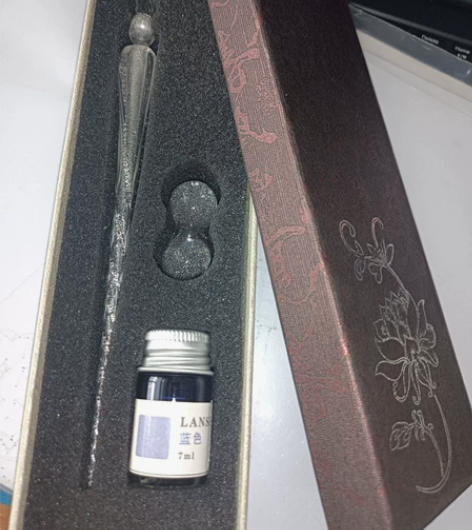 蘸墨玻璃笔 带礼盒 冰透银色笔杆搭配浅蓝色...