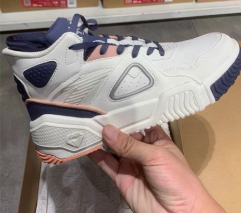 安踏烈焰高帮板鞋女鞋潮流高帮运动鞋女士休闲...