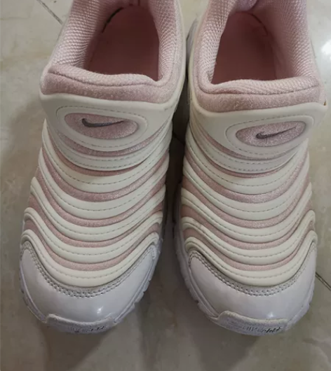 耐克童鞋.毛毛虫女童新款.运动鞋，22厘米...