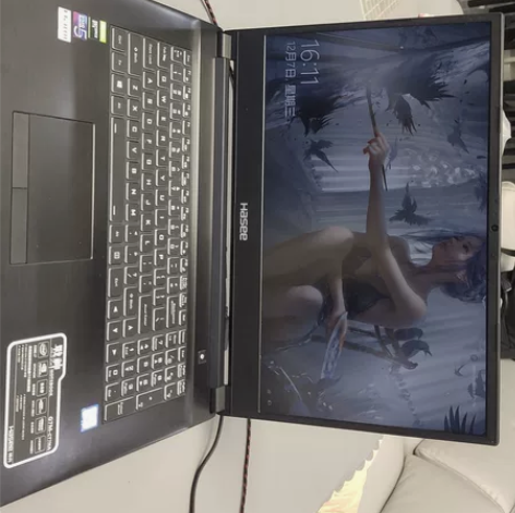 ?出一台神舟战神G7M 17.5寸大屏游戏...