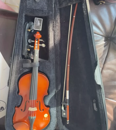 1/8小提琴 感兴趣的话点“我想要”和我私...