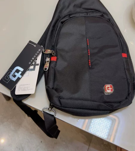 胸包腰包男士只有一个全新 感兴趣的话点“我...