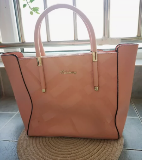 手提包女士淡粉色手提纯皮信封包 全新，买了...