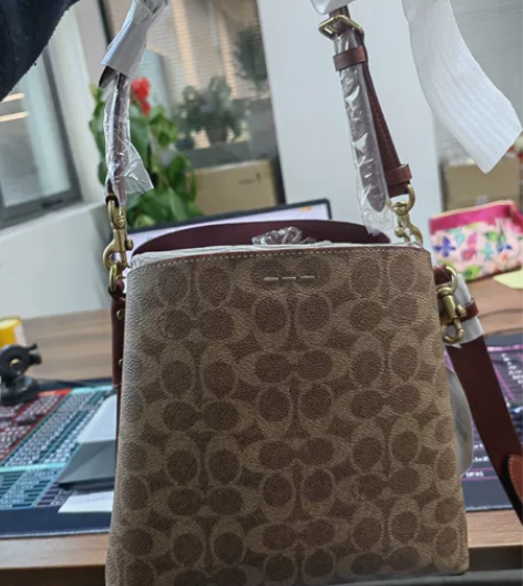 COACH/蔻驰女士PVC配皮单肩斜挎手提...