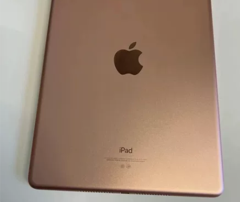 出闲置二手2020款iPad平板电脑，12...