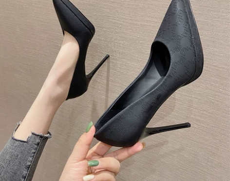 ?达芙妮防水台高跟鞋女细跟软皮漆皮尖头性感...