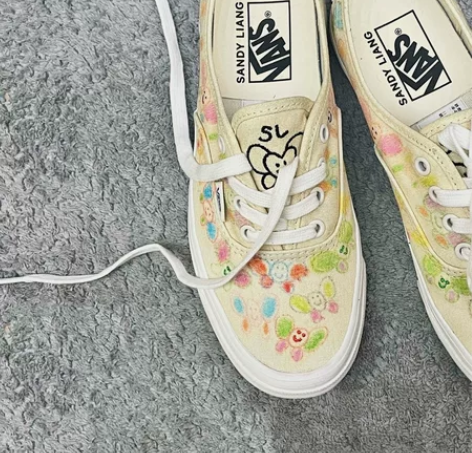 vans女鞋[超便宜] 穿过几次，几乎全新...