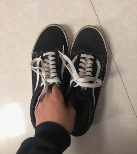 42码vans经典黑 正品 成色自己看 发...