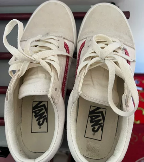 Vans 女鞋  穿过2次 基本全新 感兴...