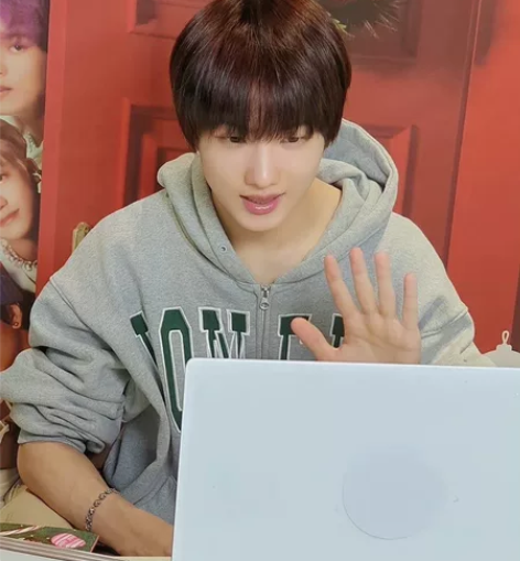 收NCT DREAM冬专CANDY直播卡星...