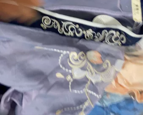 退坑出裳云兮全新蓝色六米摆， 感兴趣的话点...