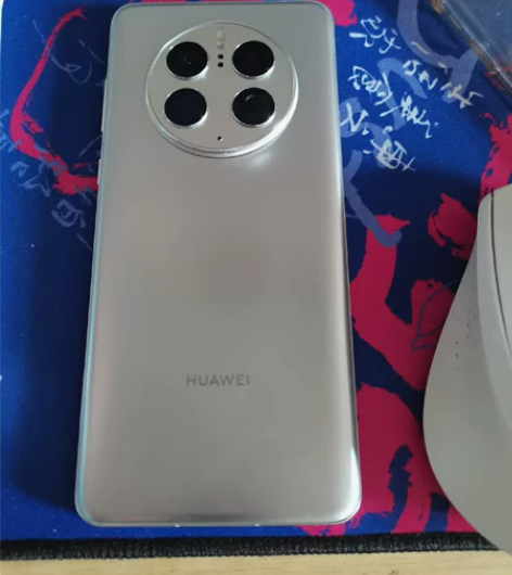 华为Mate50pro 8+256g 冰霜...