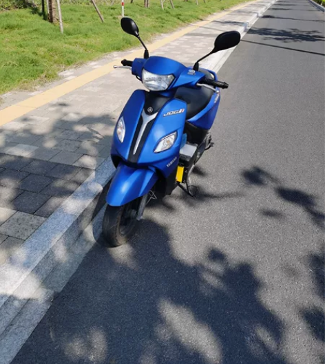 21年8月上牌的   雅马哈巧格i. 蓝色...