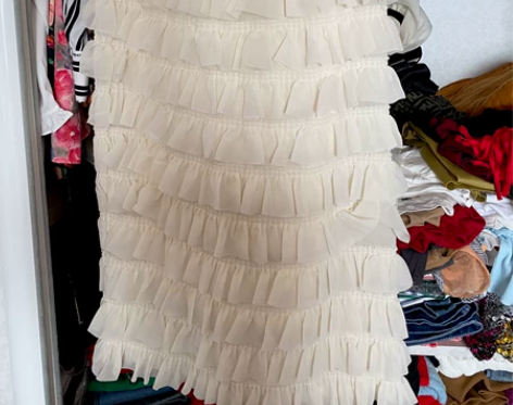 韩国 米色千层蛋糕裙 ，穿一次。 感兴趣的...