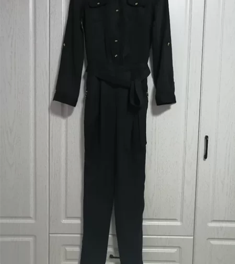 全新only女士连体裤，L码，全新全新，专...