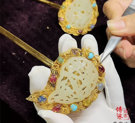 【暂挂】皇家传承  复制，明代风格嵌玉雕云...