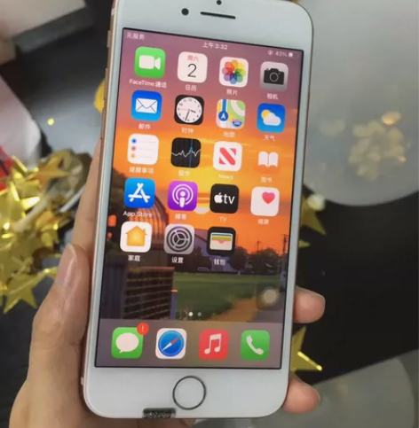 iPhone 8  64G，iPhone8...