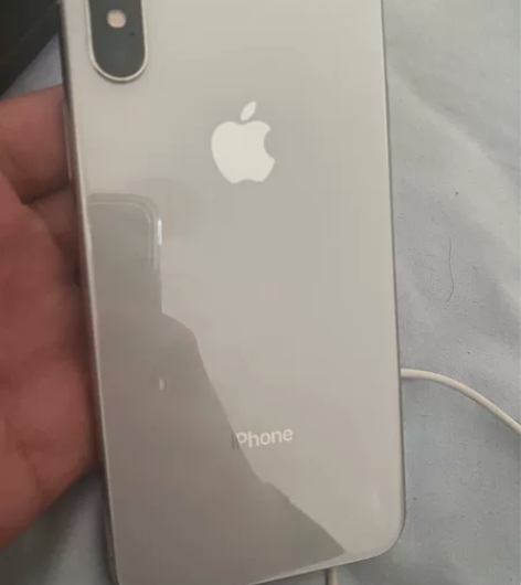 iPhonex 压过盖板 屏幕有划痕 日版...