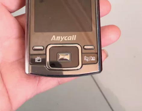 三星I6320c手机，成色看图，单机没有电...