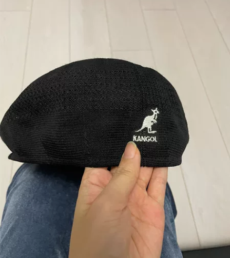袋鼠贝雷帽 基本全新没带过。 感兴趣的话点...