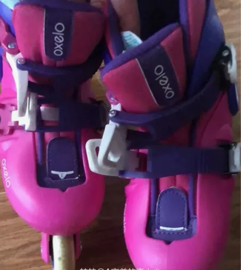 迪卡侬 滑旱冰。旱冰鞋 迪卡侬正品旱冰鞋两...