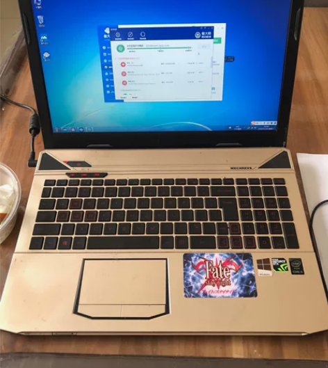 机械革命嗜血军团K1-02笔记本 cpu：...