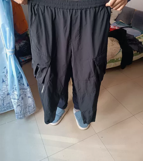 [以纯]全新黑色防雨面料工装裤，两百多买的...