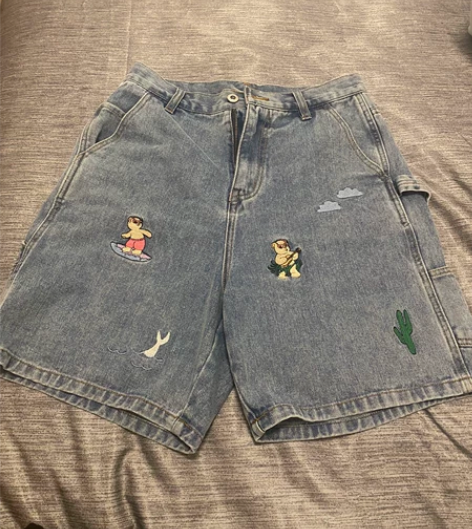 LILBETTER牛仔短裤S码  男女同款...