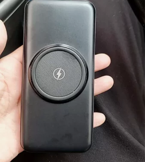 全新无线充电宝20000毫安快充耐用自带线...