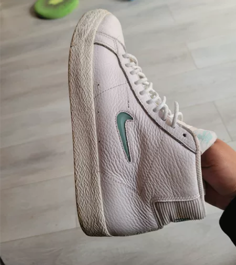 耐克小白鞋，41码，保证正品，不正包退，成...