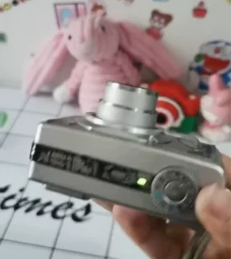 索尼W5～  375 需自备大容量可充电五...