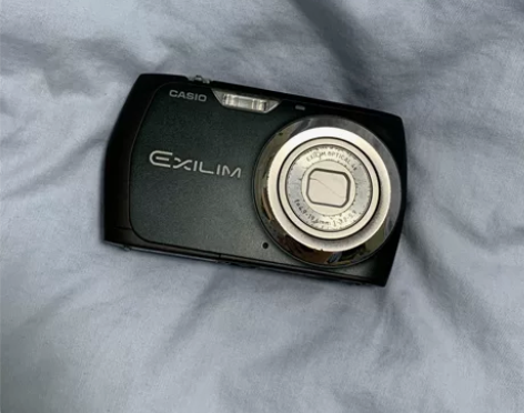 卡西欧EX-S8数码相机 功能一切正常 配...