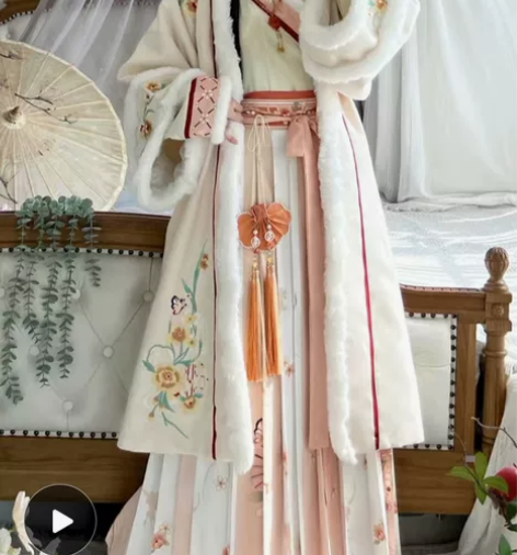 茗月萱原创汉服 一整套s码，刚买的感觉不合...