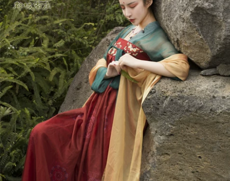 都城南庄传统汉服原创隋唐绣花印花齐胸襦裙墨绿上襦…s码 穿二...