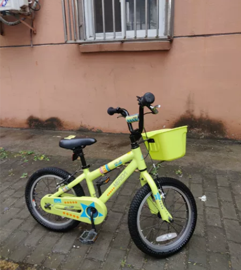 9成新美利达16寸自行车，铝合金车架很轻便...