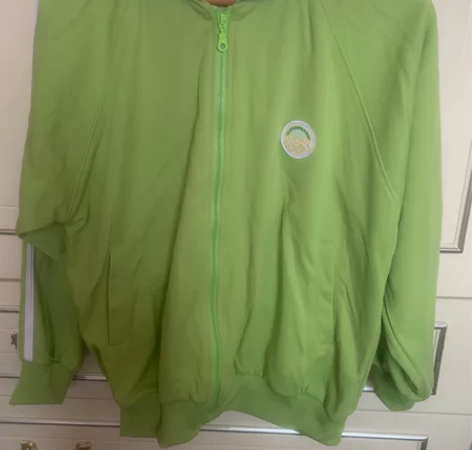 奉教院附小秋季校服外套，全新，160码现货...